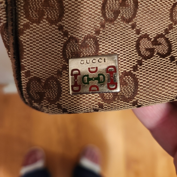 Vintage Authentic Gucci GG Supreme Messenger Bag - Picture 4 of 8